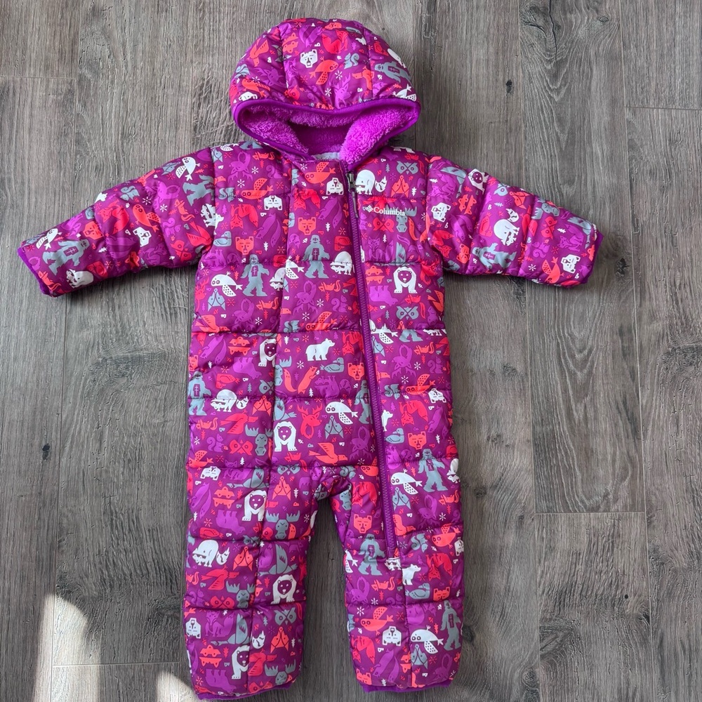 ♦️♦️SOLD♦️♦️Columbia Hooded Baby Snowsuit